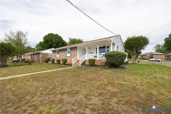 $289,000 | 712 Keswick Road, Colonial Heights, VA 23834