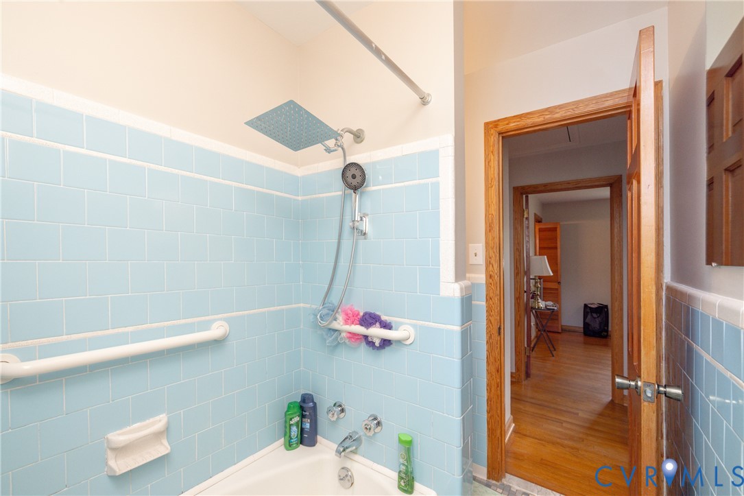 712 Keswick Road Colonial Heights, VA 23834 - Photo 23 of 34