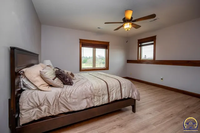 $825,000 | 7630 Southeast Berryton Road, Berryton, KS 66409