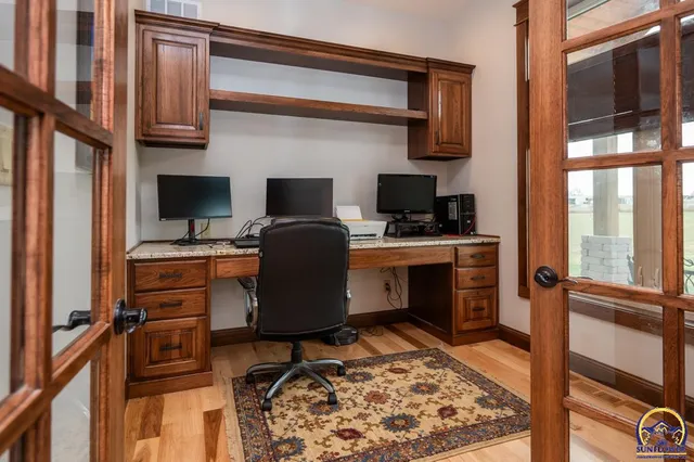 $825,000 | 7630 Southeast Berryton Road, Berryton, KS 66409