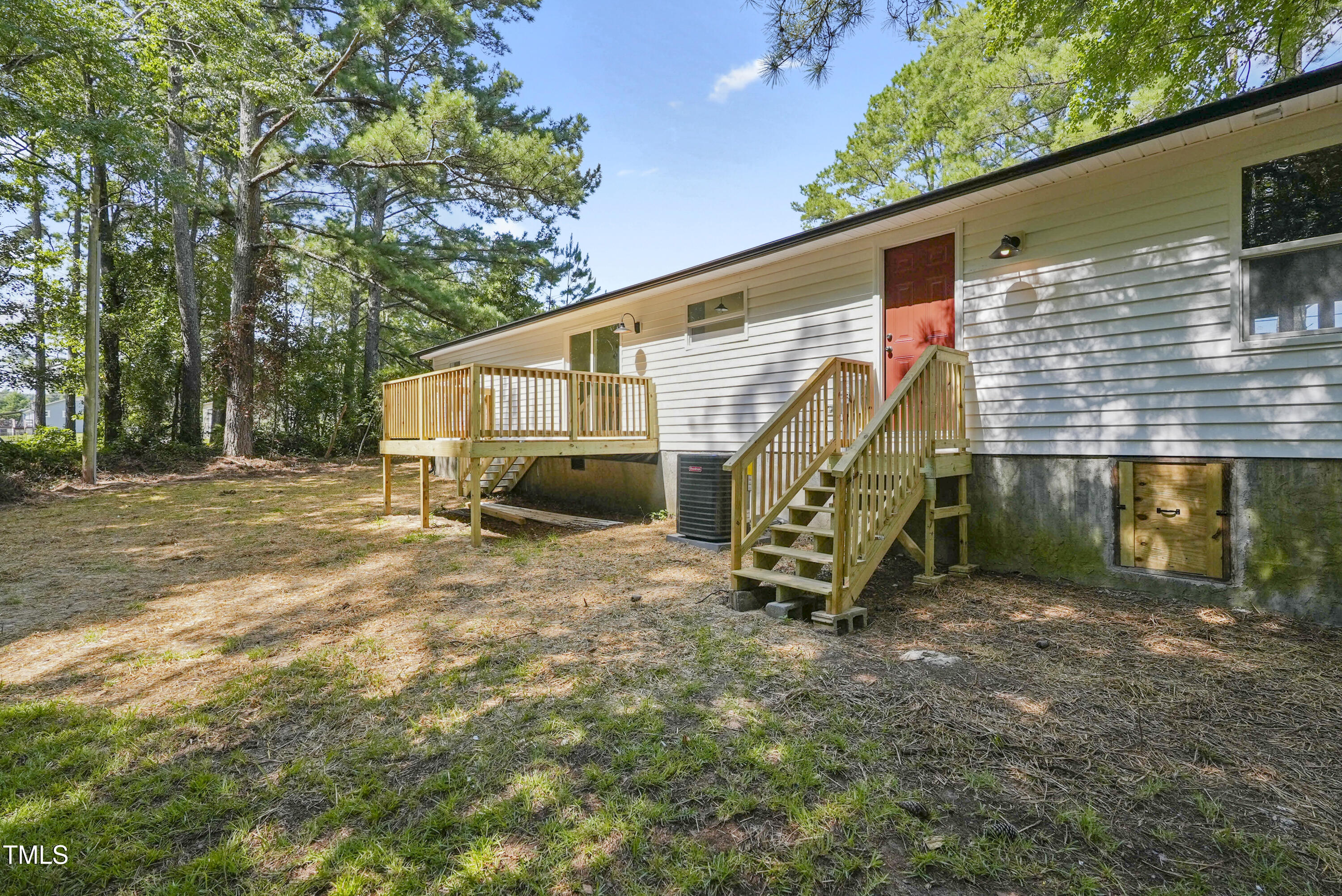 643 Tingen Road Broadway, NC 27505 - Photo 8 of 33 july23-46