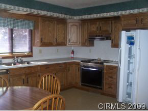 9239 South St Road Amboy, IN 46911 - Photo 3 of 17
