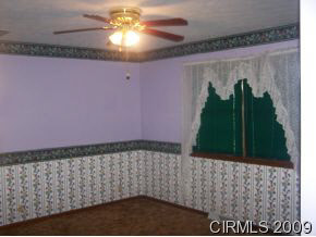 9239 South St Road Amboy, IN 46911 - Photo 5 of 17