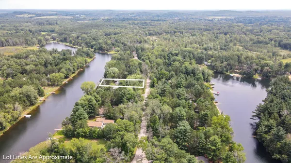 $525,000 | W6360 Tamarack Court, Neshkoro, WI 54960