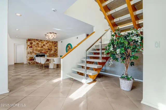 a view of entryway and hall