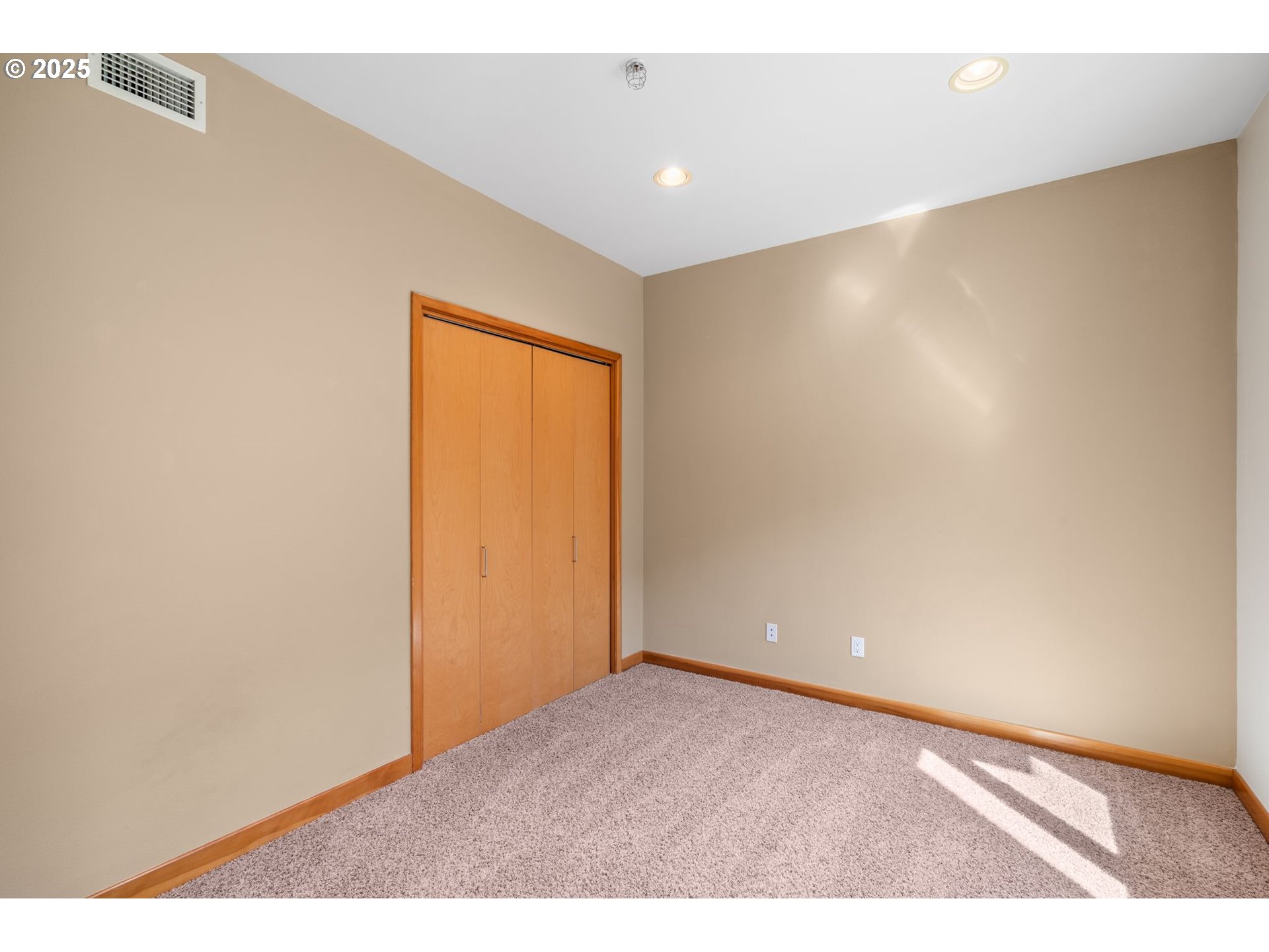 400 West 8th Street, Unit 236 Vancouver, WA 98660 - Photo 15 of 35 a view of an empty room