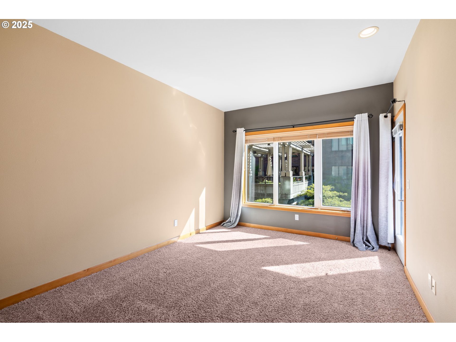 400 West 8th Street, Unit 236 Vancouver, WA 98660 - Photo 19 of 35 a view of an empty room with a window