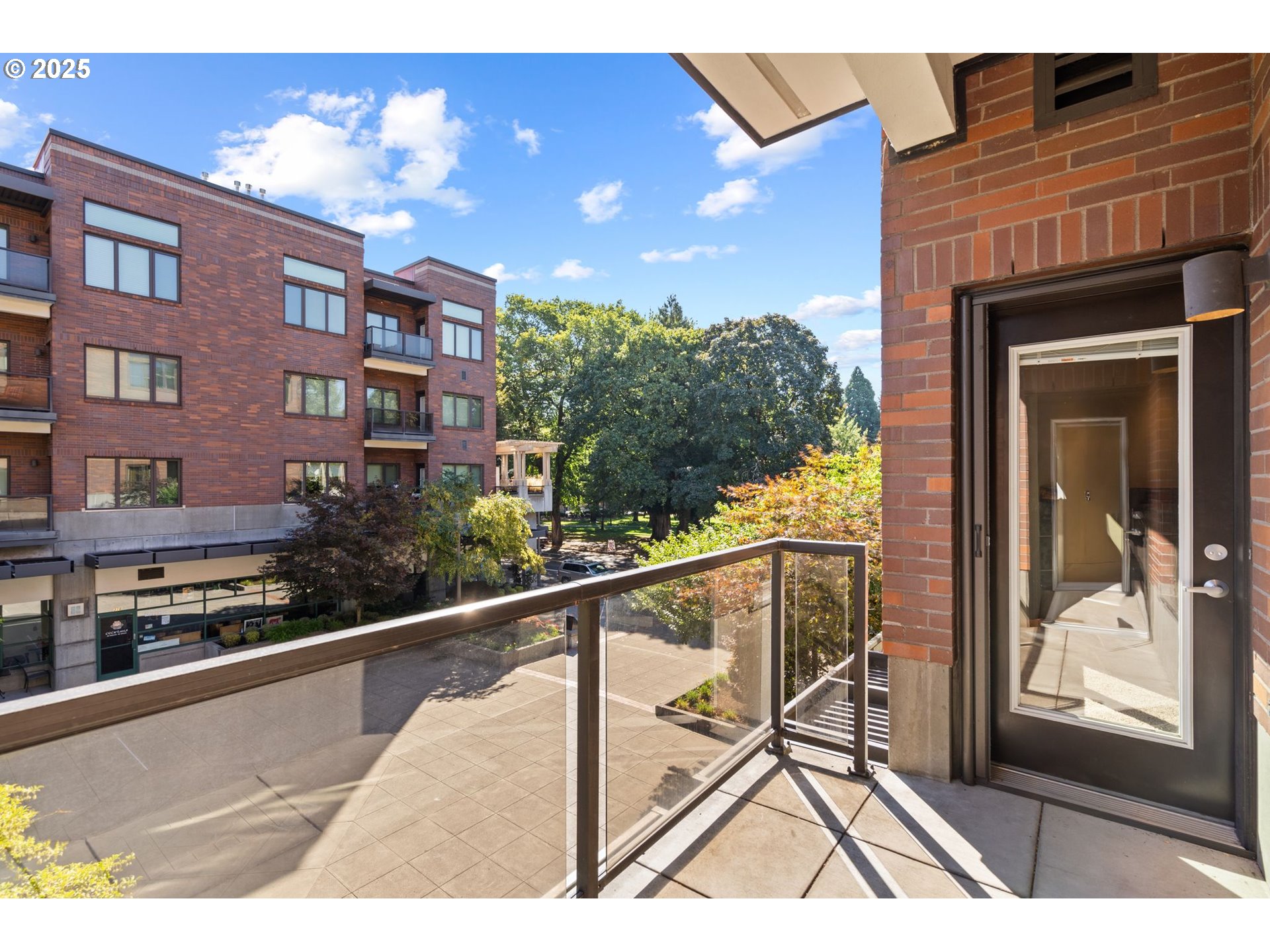 400 West 8th Street, Unit 236 Vancouver, WA 98660 - Photo 26 of 35 a view of balcony with furniture