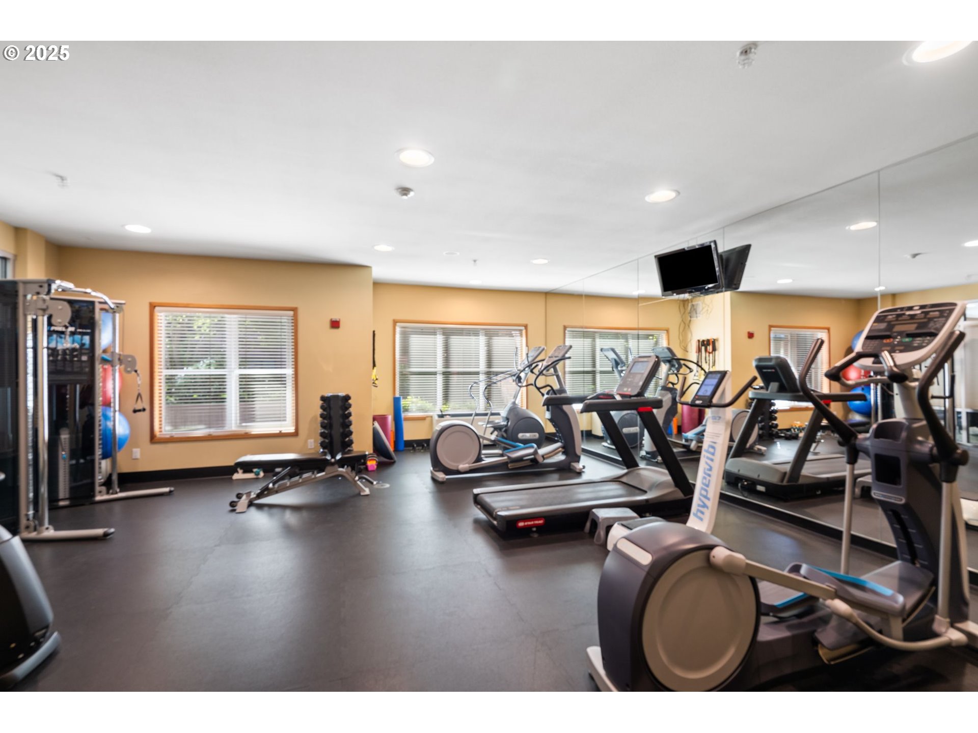 400 West 8th Street, Unit 236 Vancouver, WA 98660 - Photo 33 of 35 a view of a room with gym equipment