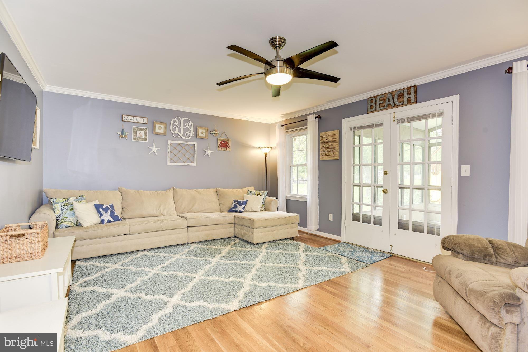 7301 Miller Fall Road Rockville, MD 20855 - Photo 14 of 40 Living Room