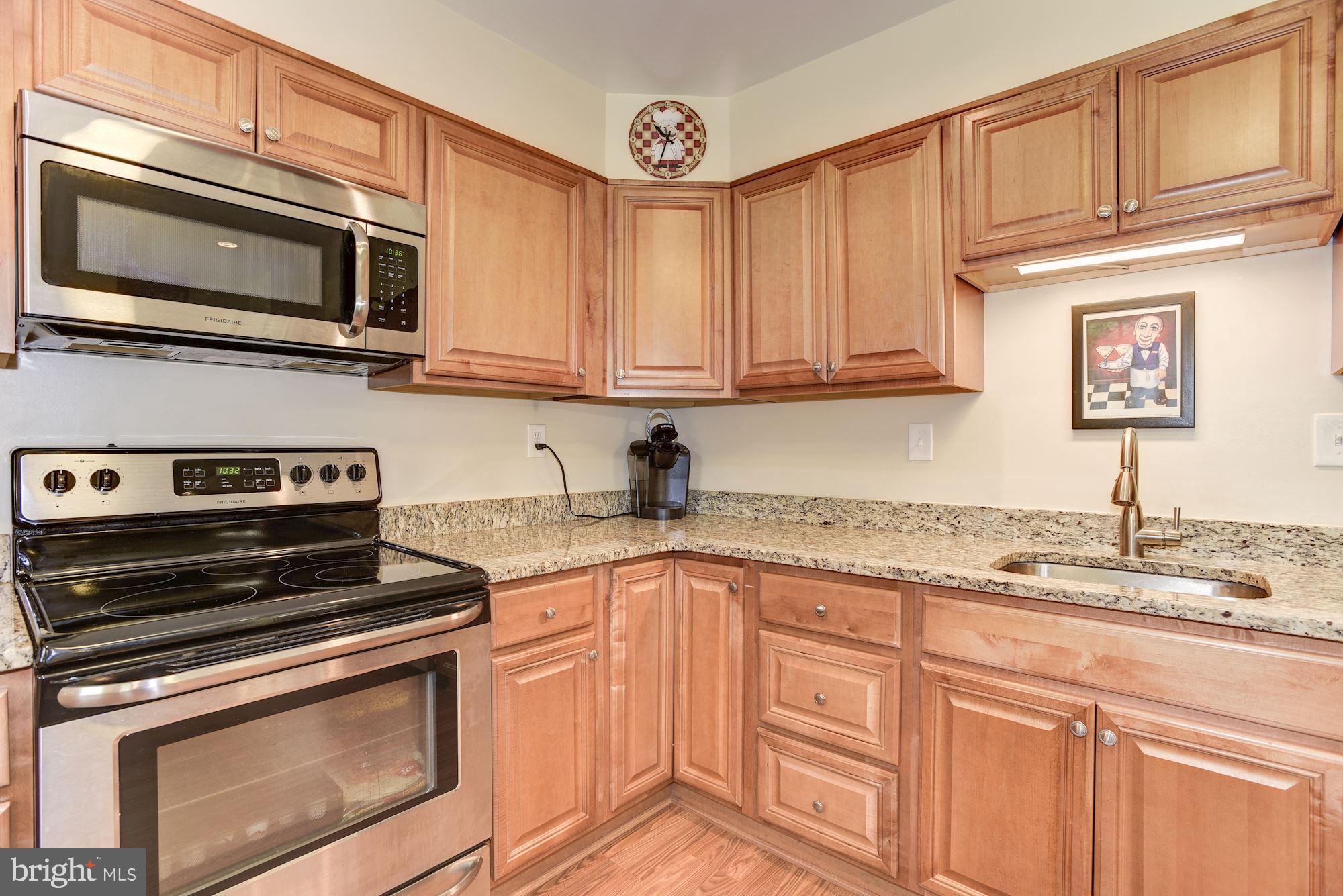 7301 Miller Fall Road Rockville, MD 20855 - Photo 21 of 40 Eat-in Kitchen