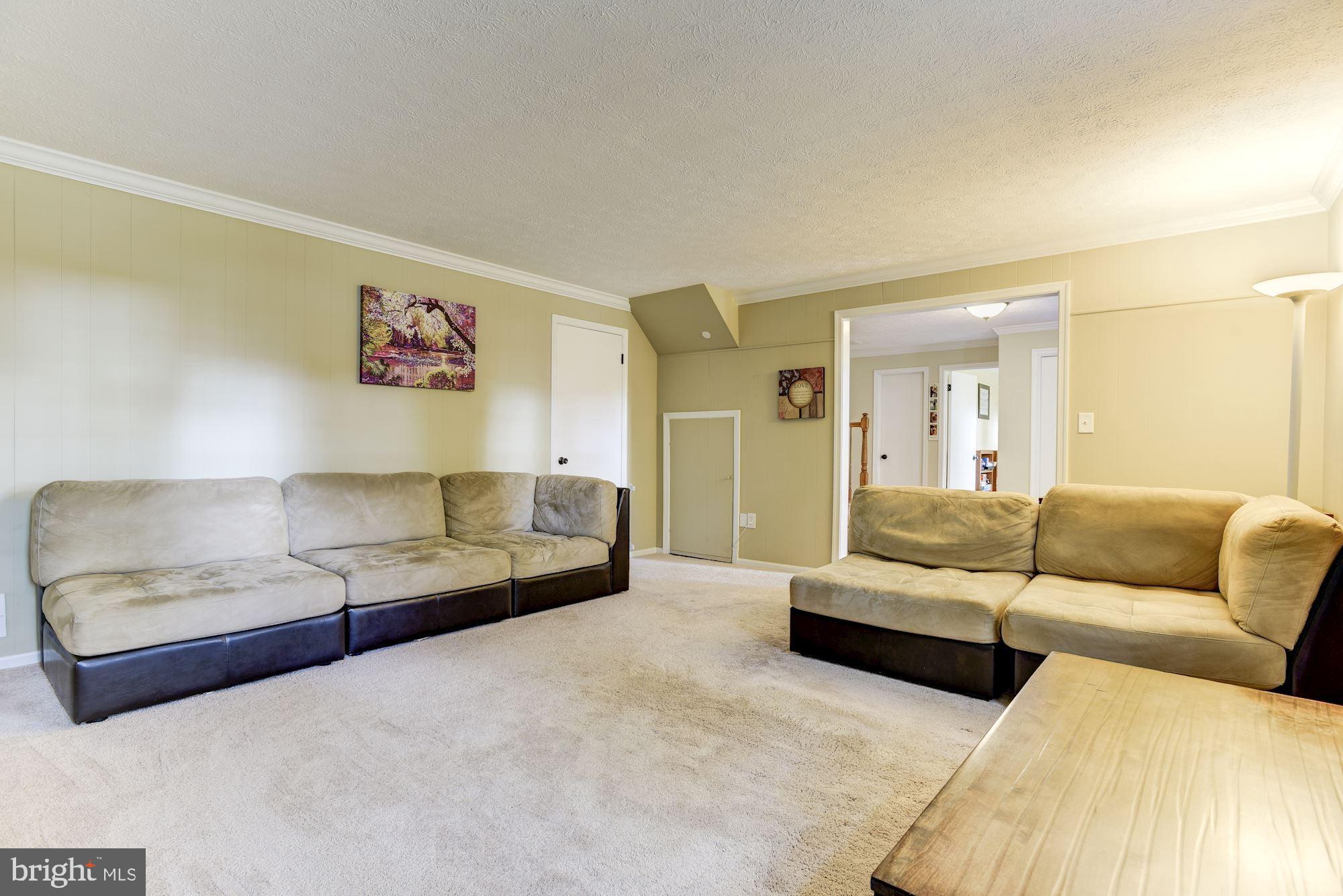 7301 Miller Fall Road Rockville, MD 20855 - Photo 10 of 40 Family Room