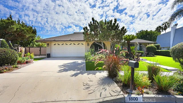 $1,300,000 | 1800 Yermo Place, Fullerton, CA 92833