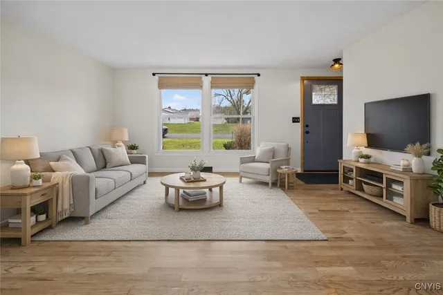 $229,000 | 202 Briarhurst Lane, Camillus, NY 13031