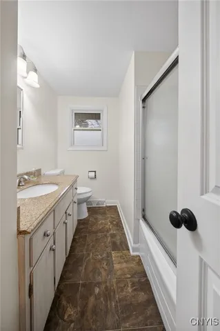 $229,000 | 202 Briarhurst Lane, Camillus, NY 13031