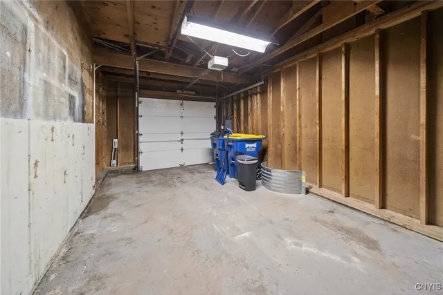 $229,000 | 202 Briarhurst Lane, Camillus, NY 13031