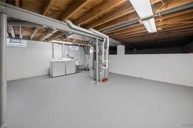 $229,000 | 202 Briarhurst Lane, Camillus, NY 13031