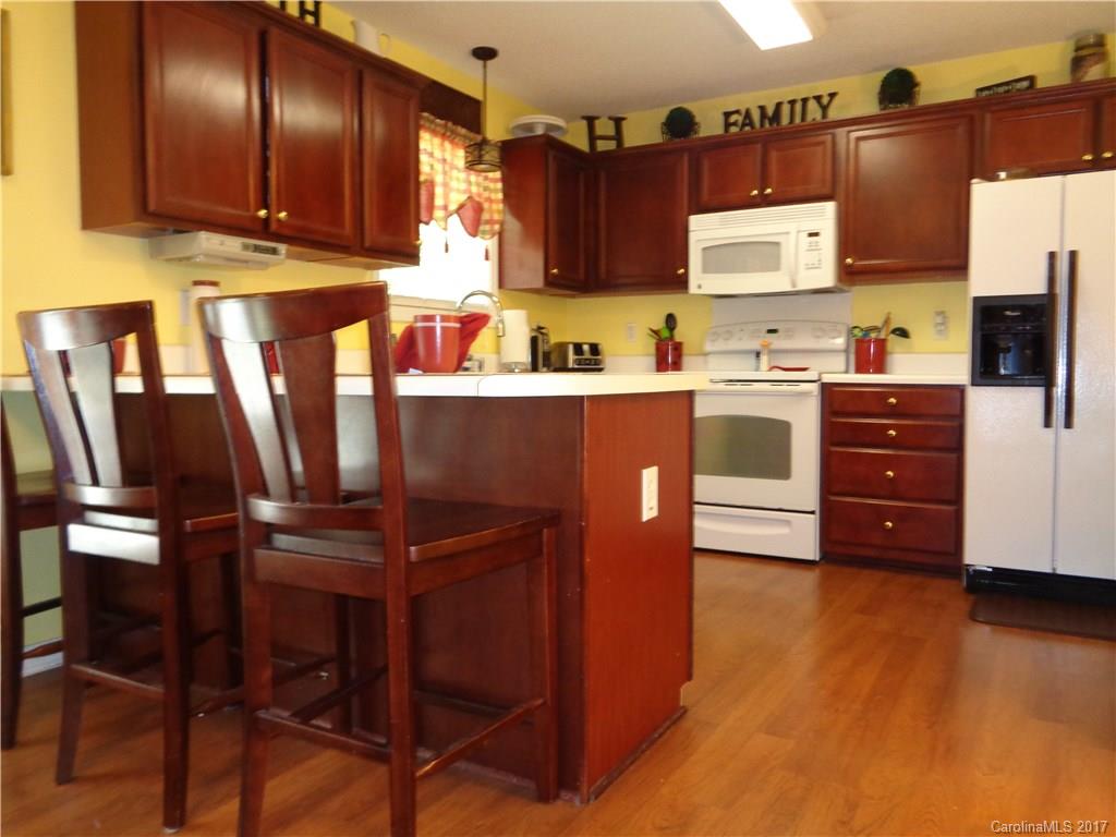 704 Cove Road Gastonia, NC 28052 - Photo 8 of 17 Gallery Image 8