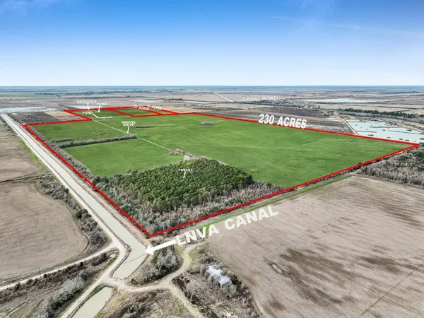 $1,062,500 | 4 Canal Road, Winnie, TX 77665