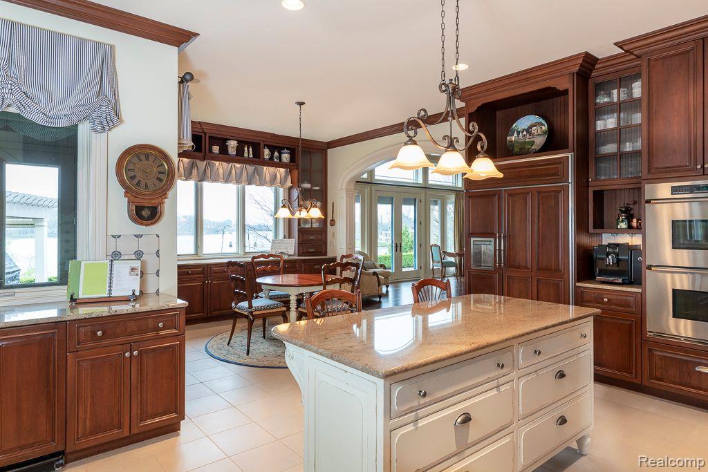 3530 Franklin Road Bloomfield Hills, MI 48302 - Photo 12 of 44 Kitchen w/ lake views