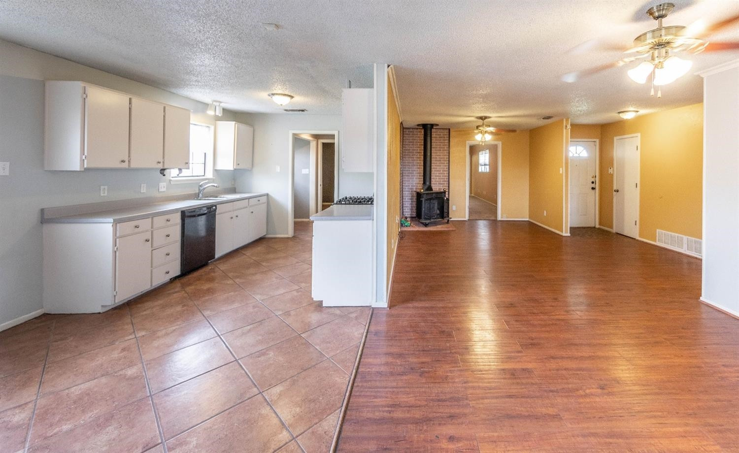 2117 North Cypress Road Lubbock, TX 79403 - Photo 5 of 24 Photo 5