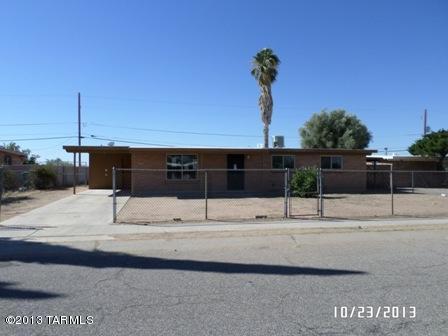 5808 South Rex Stravenue Tucson, AZ 85706 - Photo 1 of 20