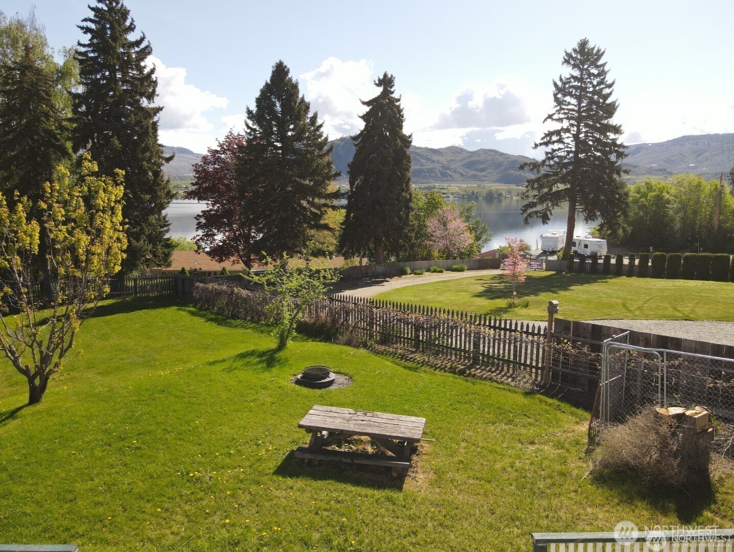 76 Westlake Road Oroville, WA 98844 - Photo 4 of 29 Gallery Image 4