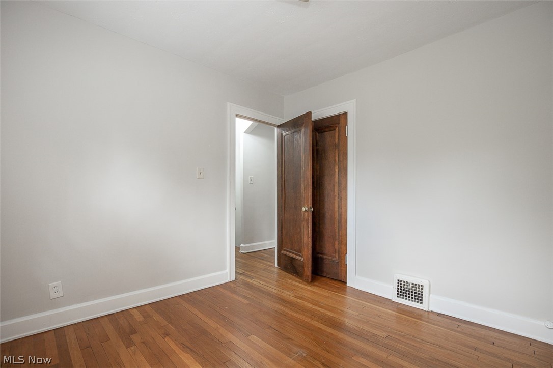 912 Cambridge Road, Unit B Cleveland Heights, OH 44121 - Photo 16 of 34