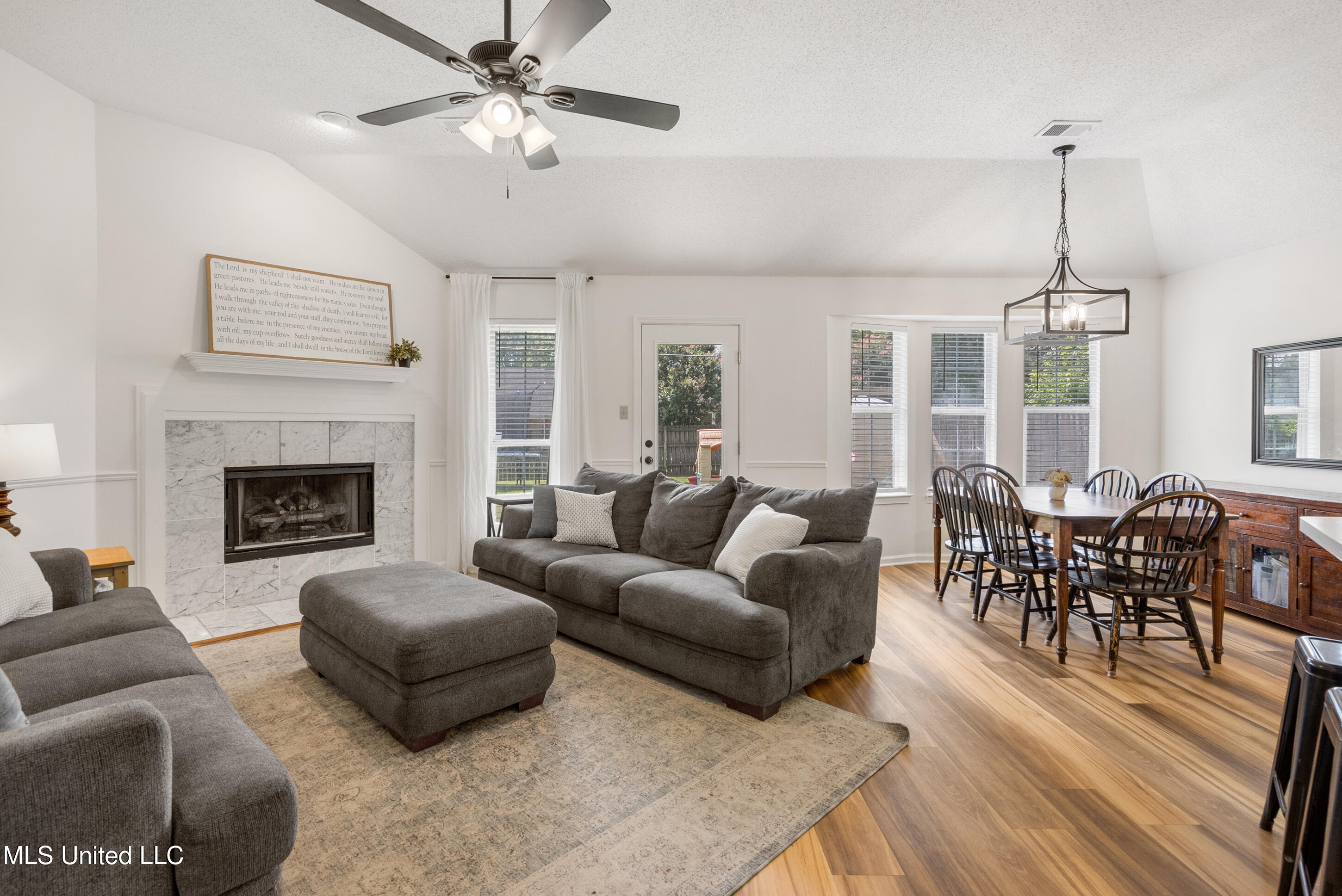 7037 Cedardale Road Olive Branch, MS 38654 - Photo 5 of 31 5_dsc06090