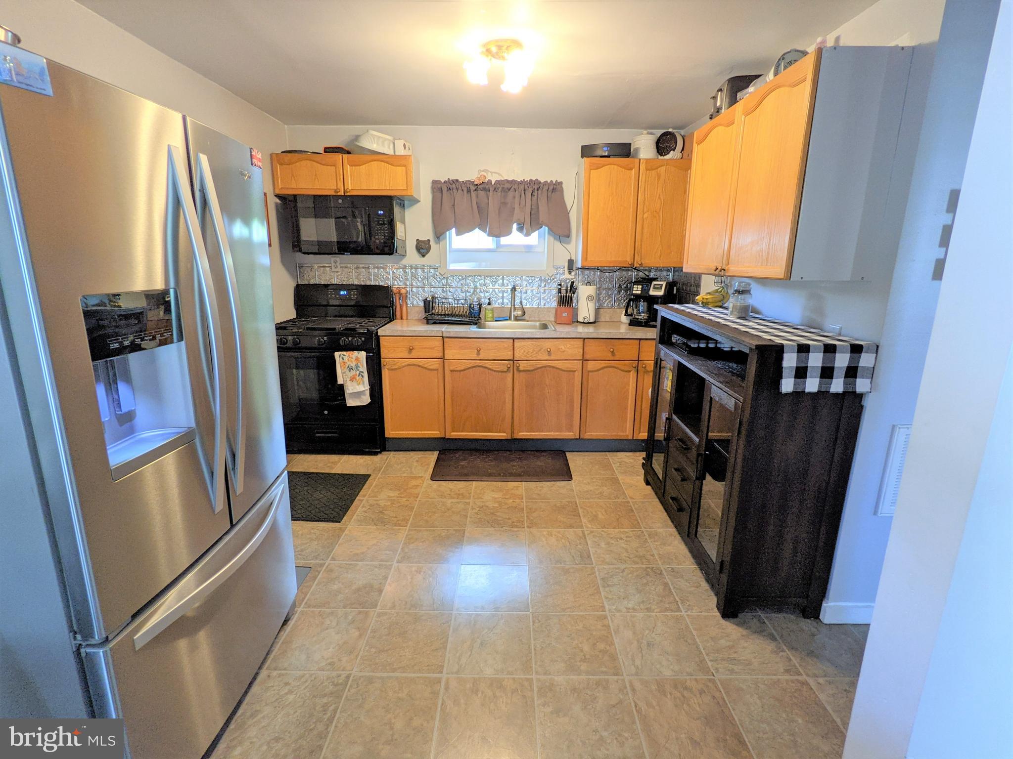 5 Albemarle Road Trenton, NJ 08648 - Photo 4 of 20