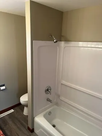 $199,000 | 817 16th Street, Windom, MN 56101