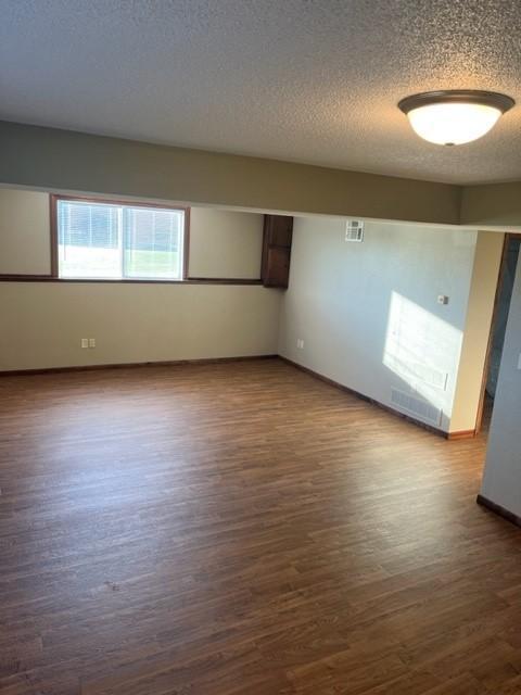 817 16th Street Windom, MN 56101 - Photo 12 of 20