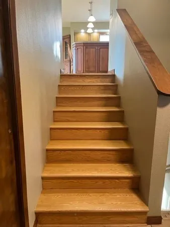 $199,000 | 817 16th Street, Windom, MN 56101