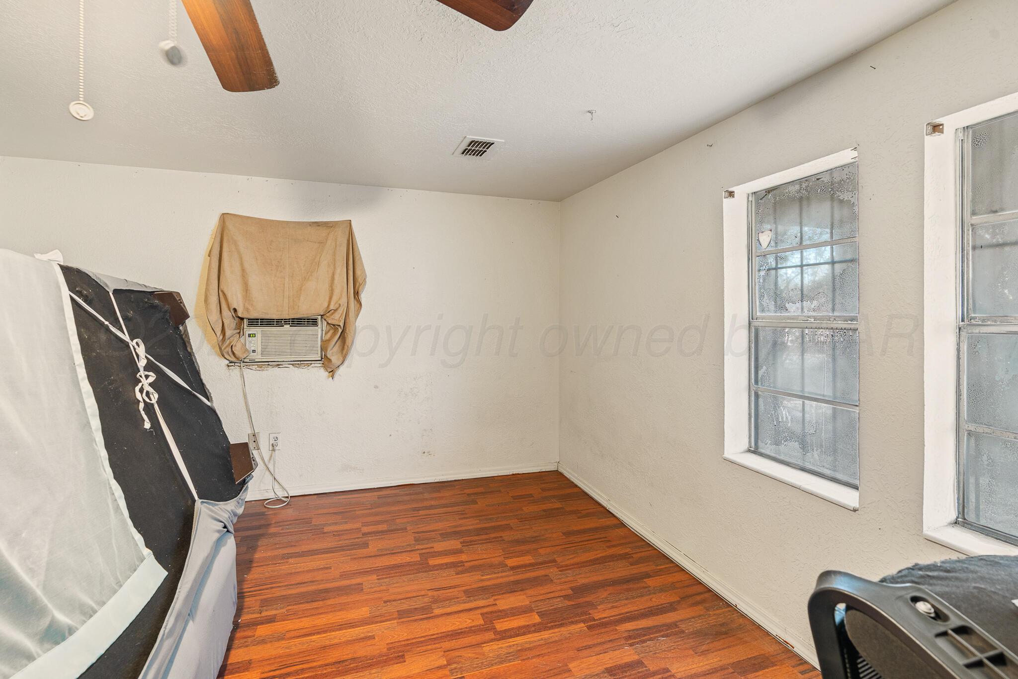 4101 South Polk Street Amarillo, TX 79110 - Photo 7 of 13 4101 S Polk-13