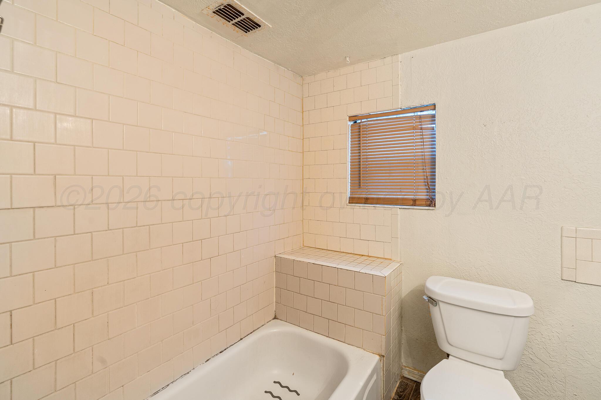 4101 South Polk Street Amarillo, TX 79110 - Photo 9 of 13 4101 S Polk-9