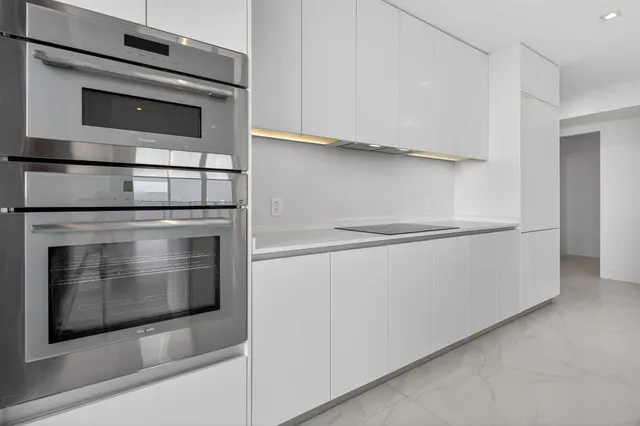 $15,000 | 700 Northeast 24th Street, Unit 2207, Miami, FL 33137