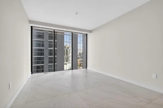 $15,000 | 700 Northeast 24th Street, Unit 2207, Miami, FL 33137