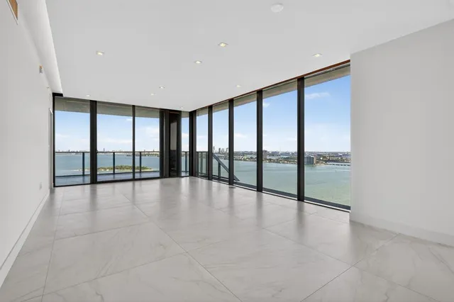 $15,000 | 700 Northeast 24th Street, Unit 2207, Miami, FL 33137