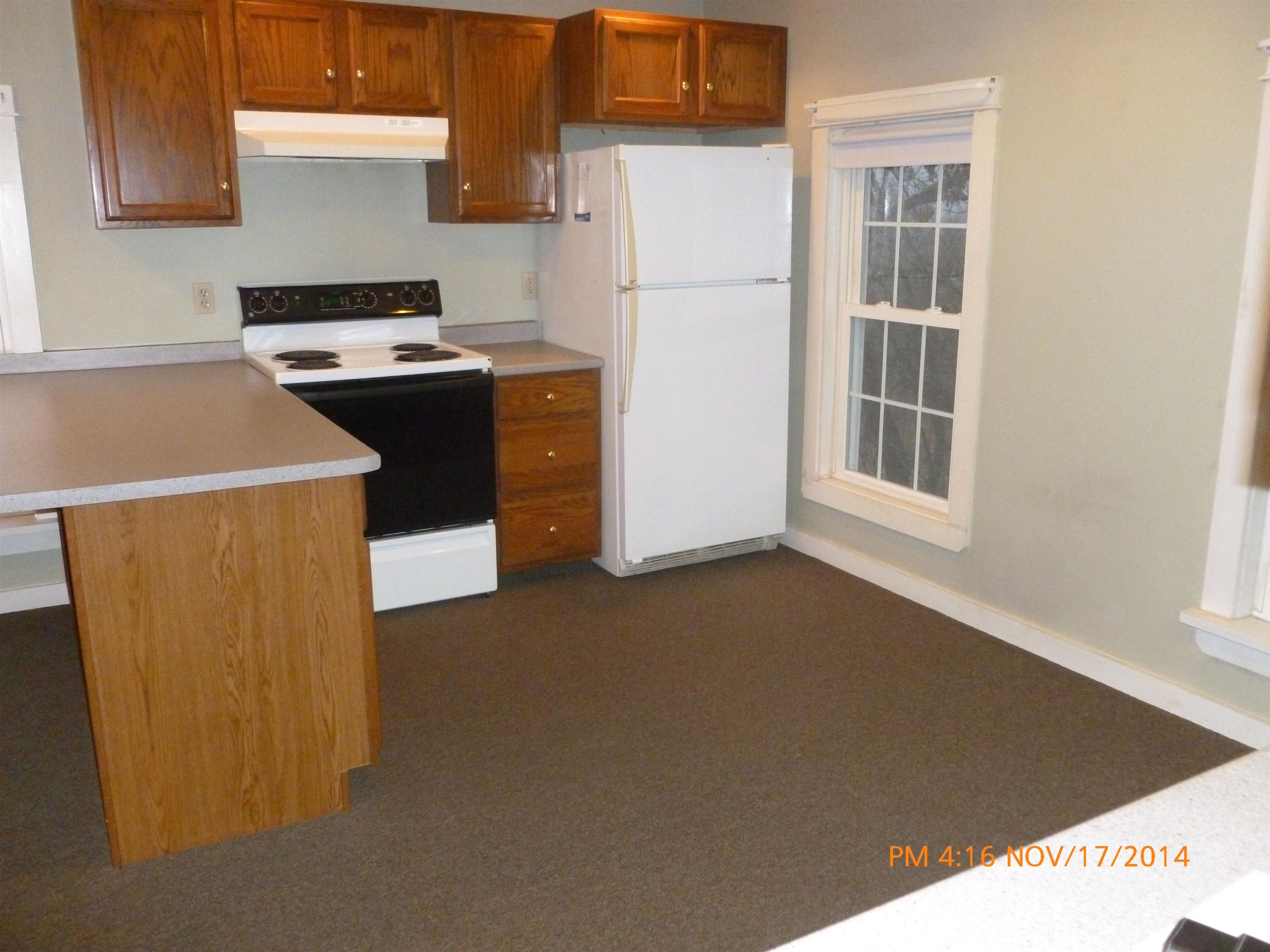586 Bellows Falls Road Charlestown, NH 03603 - Photo 4 of 38