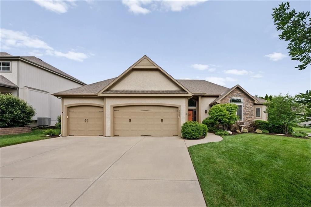 9153 Shady Bend Road Lenexa, KS 66227 - Photo 1 of 46