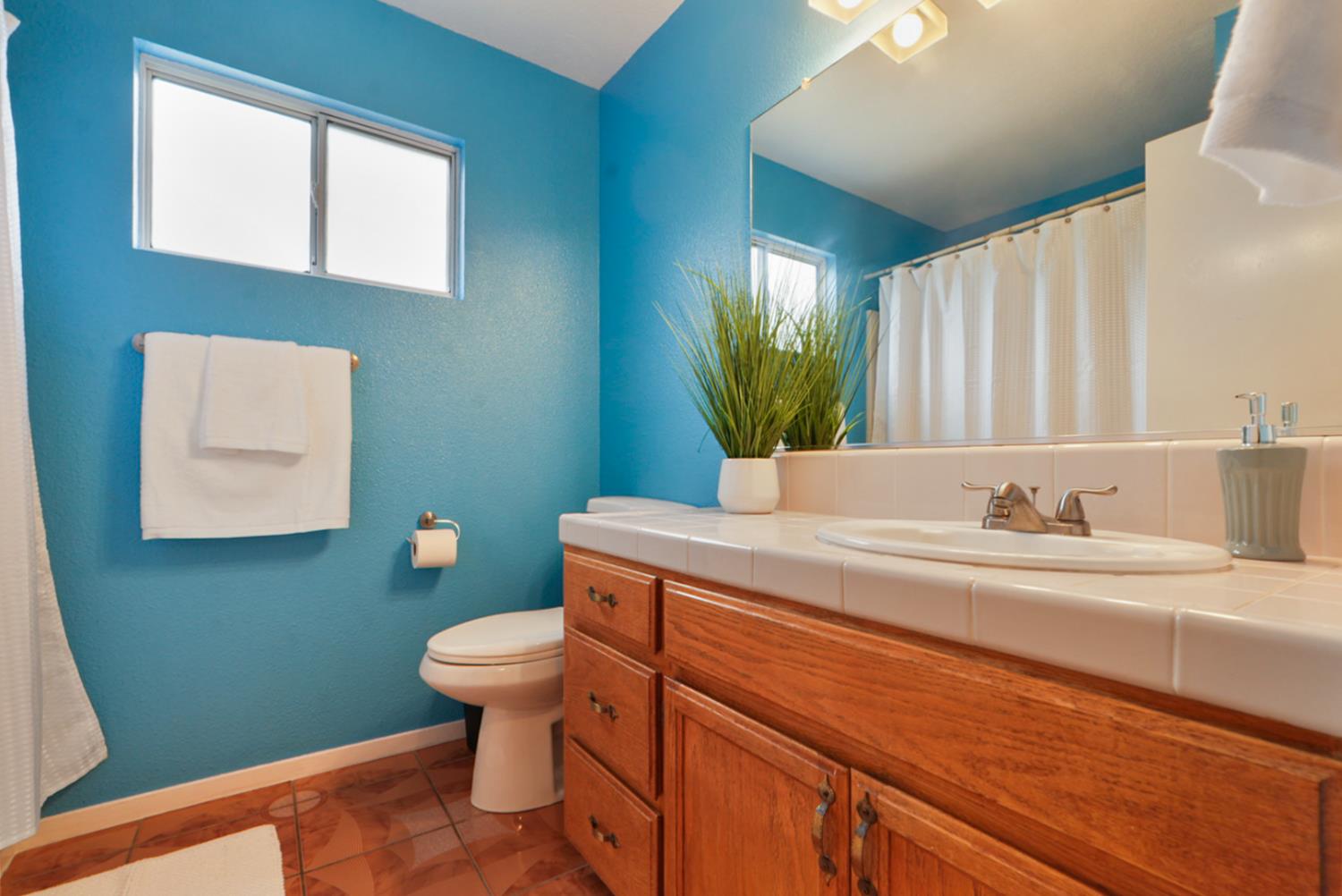 1874 Hartnell Court Los Banos, CA 93635 - Photo 23 of 37