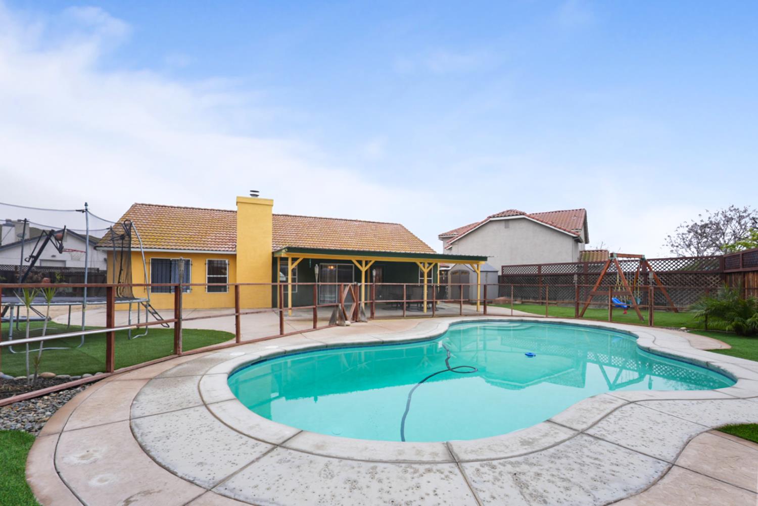 1874 Hartnell Court Los Banos, CA 93635 - Photo 31 of 37