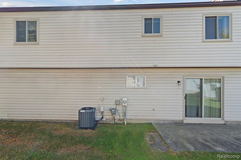 2897 Roundtree Drive Troy, MI 48083 - Photo 14 of 14