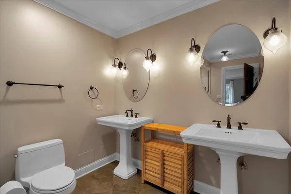 $300,000 | 1002 Castilian Court, Unit 302, Glenview, IL 60025