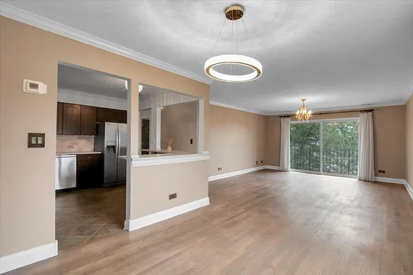 $300,000 | 1002 Castilian Court, Unit 302, Glenview, IL 60025