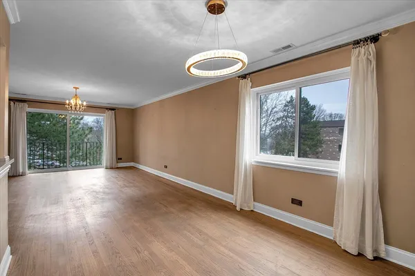 $300,000 | 1002 Castilian Court, Unit 302, Glenview, IL 60025