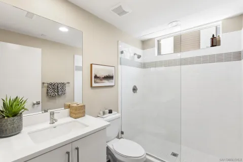 $1,995,000 | 2537 State Street, Carlsbad, CA 92008