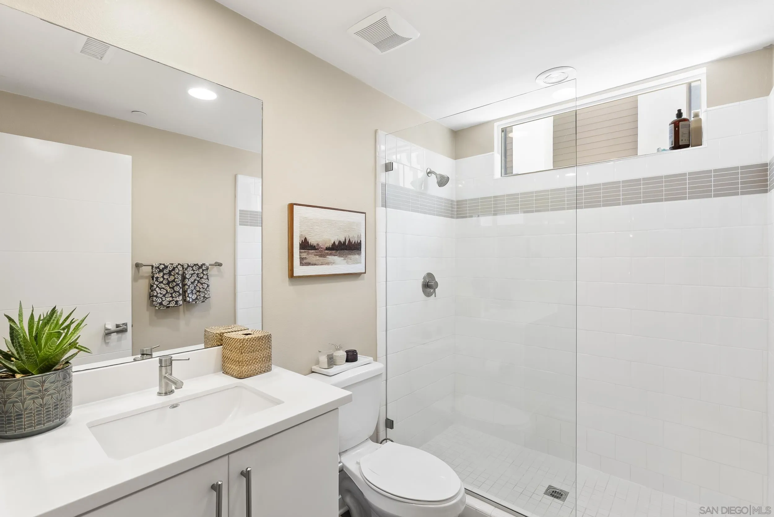 2537 State Street Carlsbad, CA 92008 - Photo 23 of 30
