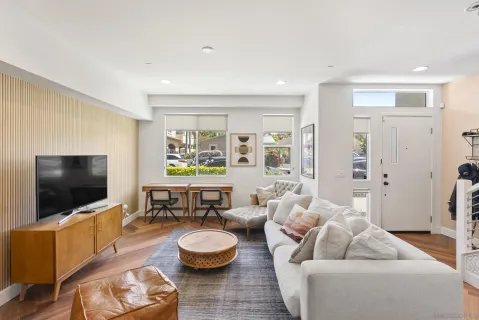 $1,995,000 | 2537 State Street, Carlsbad, CA 92008