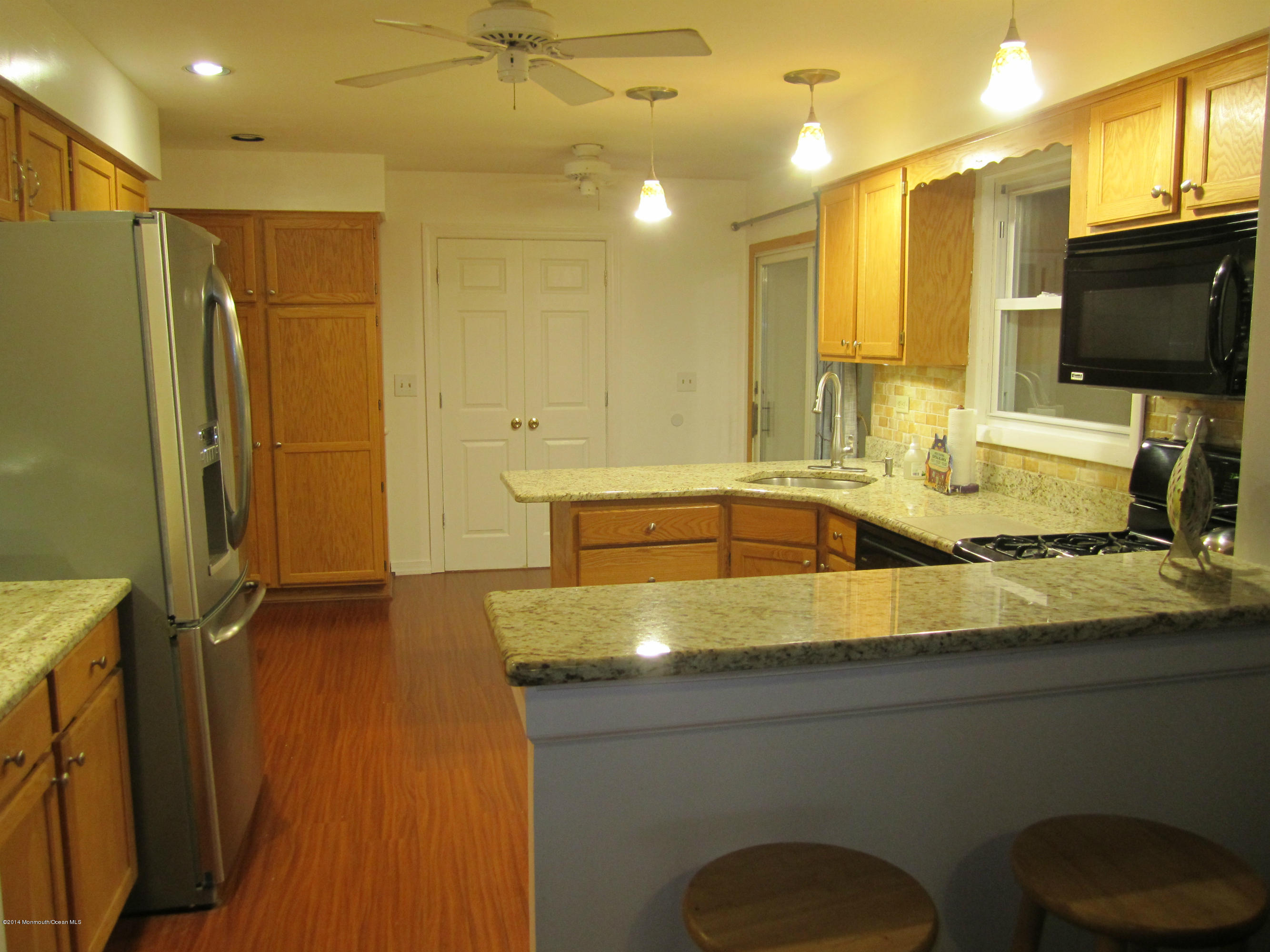 63 Millay Road Morganville, NJ 07751 - Photo 3 of 16 IMG_2146